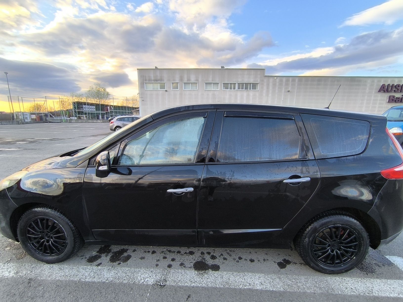 Vând Renault Scenic 3