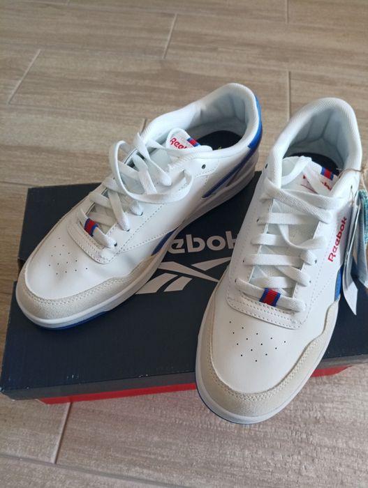 Продавам нови маратонки, Reebok.