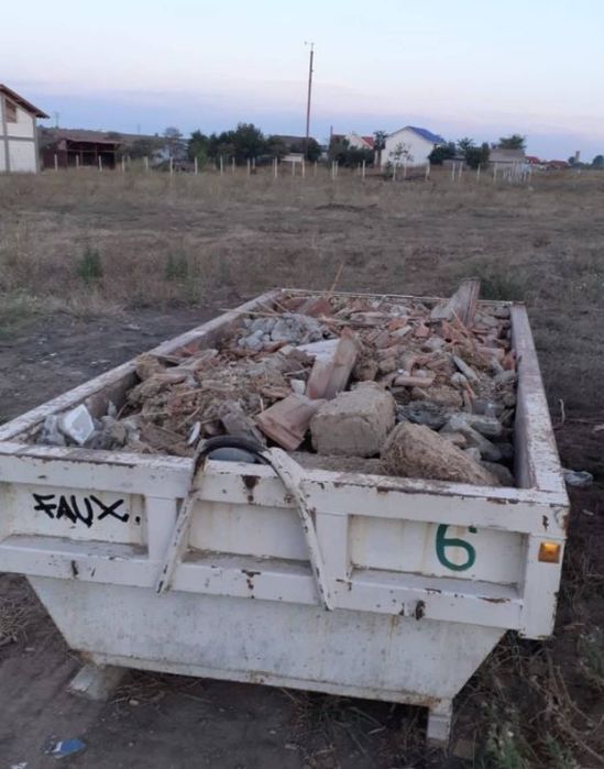 Demolări manuale decopertari gresie faianță Transport moloz