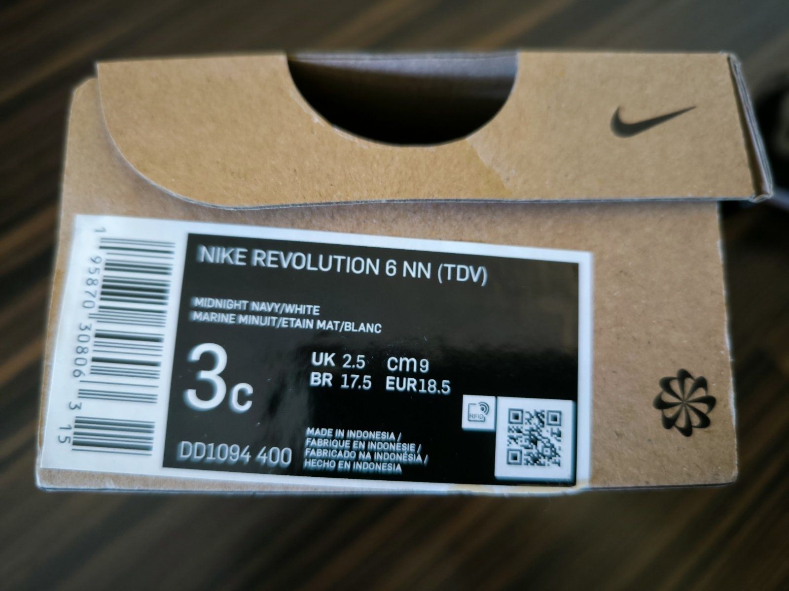 Nike Revolution 6NN