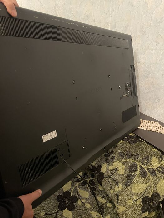 Телевизор Sony Bravia 46-инчов LCD