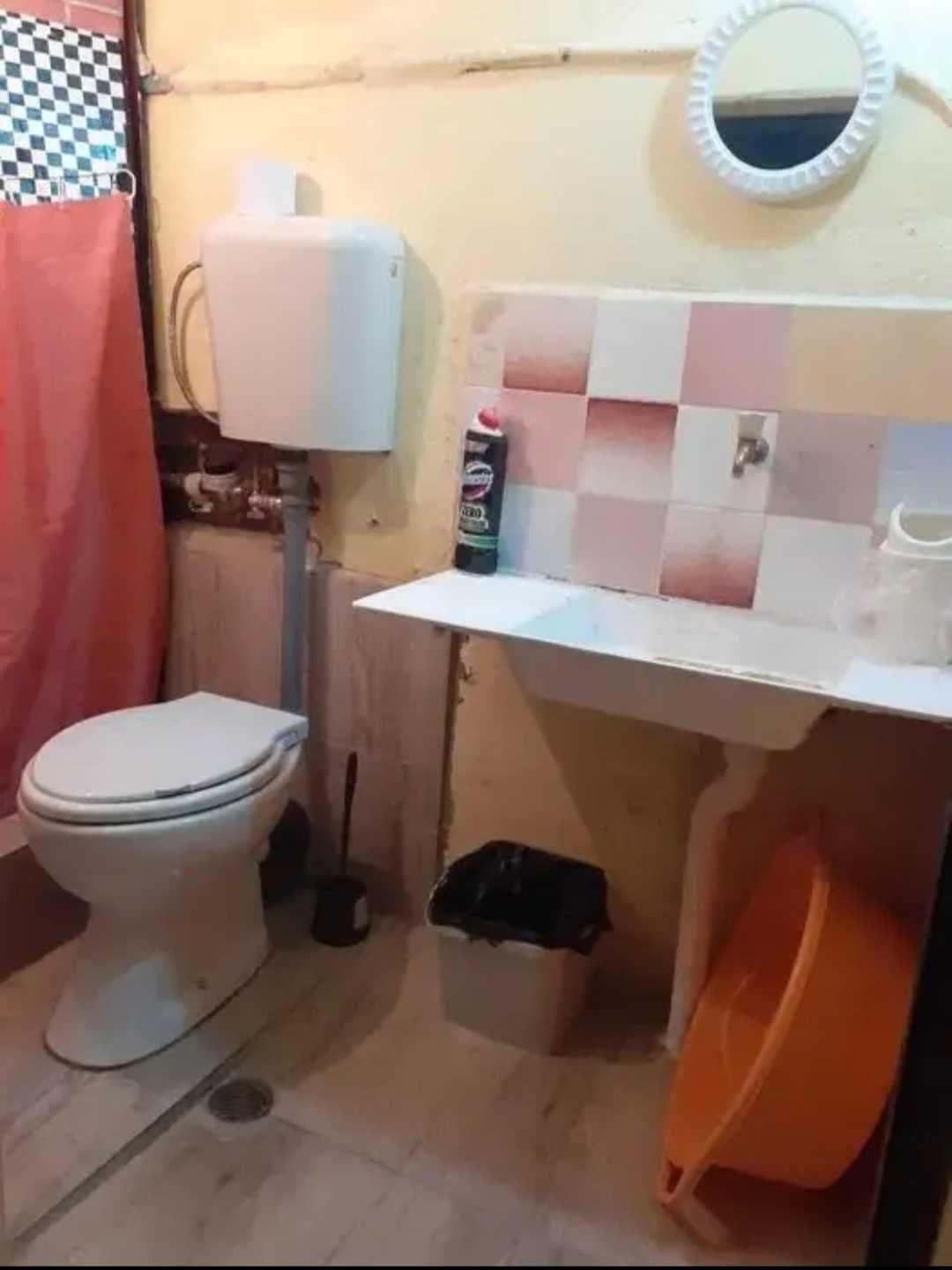 Таванска боксониера
