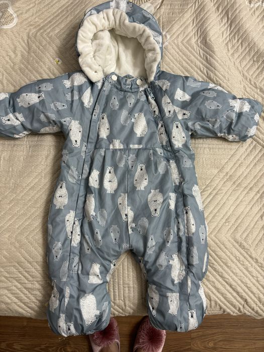 Зимний комбинезон для малышей