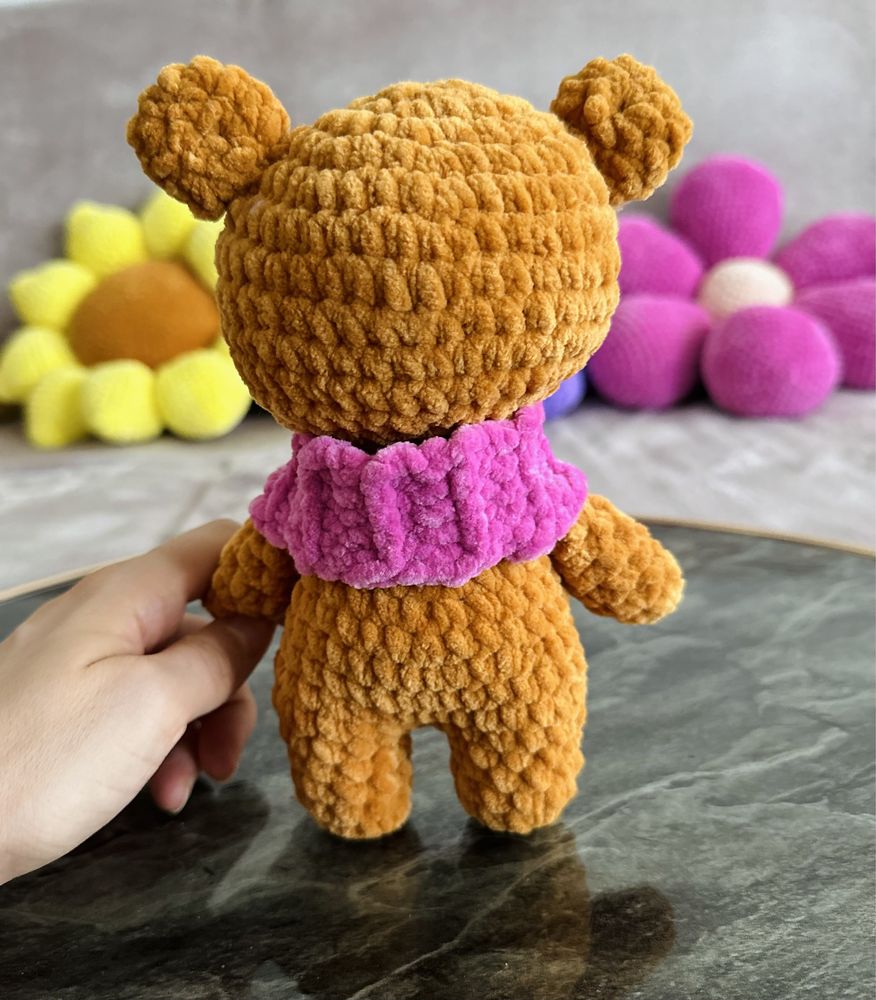 Ursuleț amigurumi croșetat