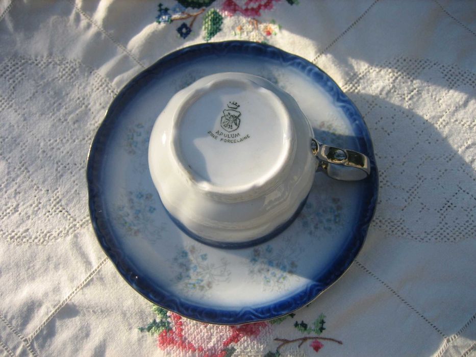 Великолепен румънски сервиз за чай