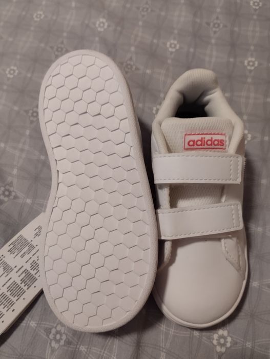 Детски маратонки adidas нови