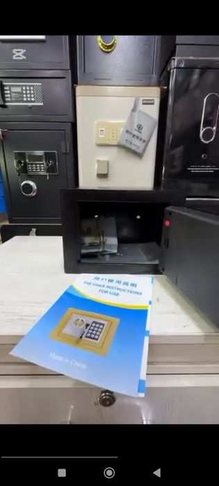 Kompakt plato seyf "Seyf s14" himoya va xavfsizlik uchun