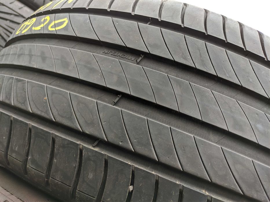 2бр Летни гуми 235 55 17 - Michelin