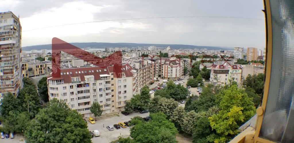 Апартамент с 3 спални кв. Левски, Павлов