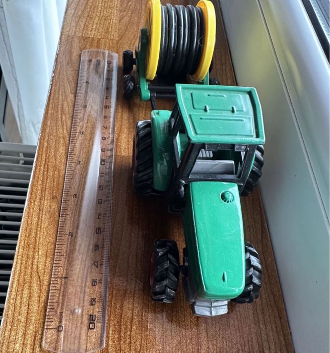 Machete auto Tractor cu remorca metalic scara 1/32