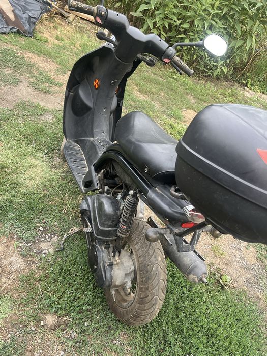Scuter peugeot ludix aprope nou totul