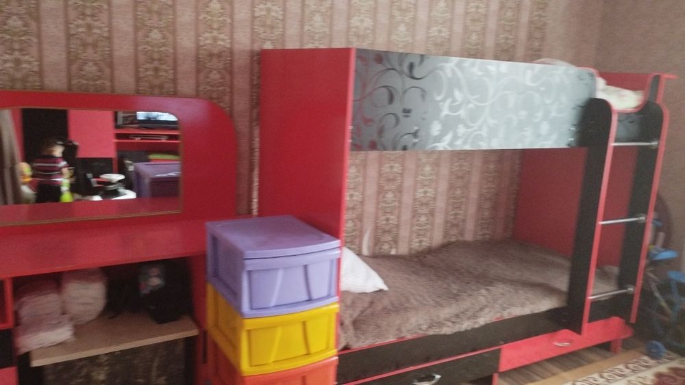Продам Спальный гарнитур