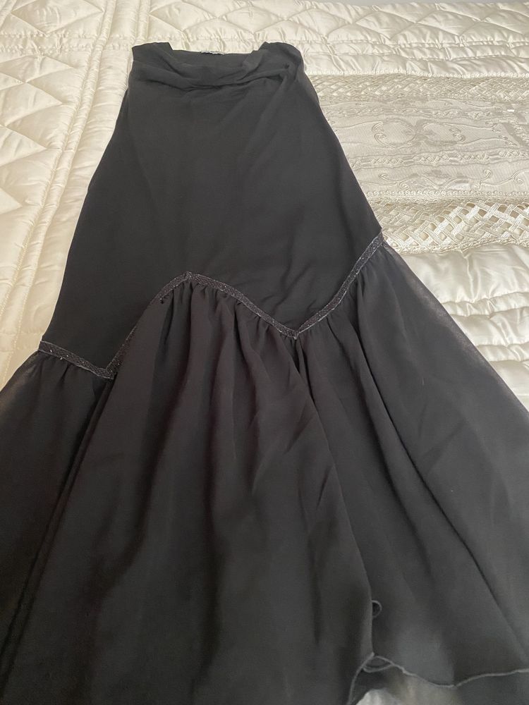 Vând rochie seara neagra