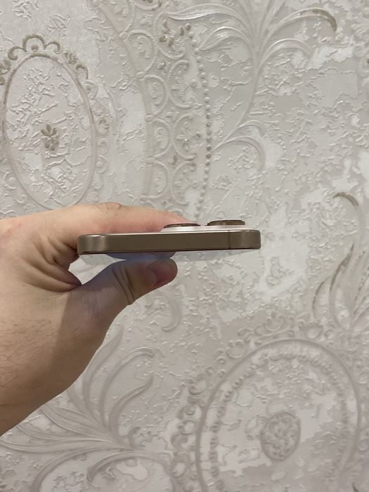 Iphone 16 pro max sim