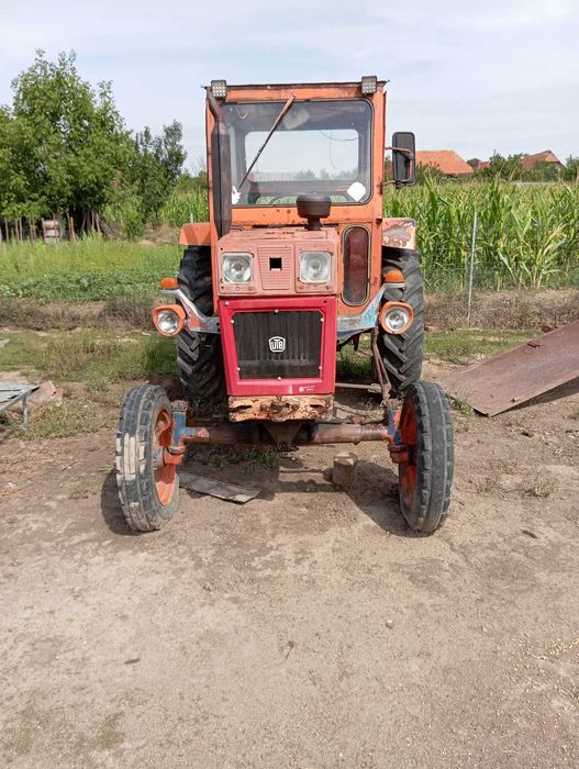 Vând tractor U650
