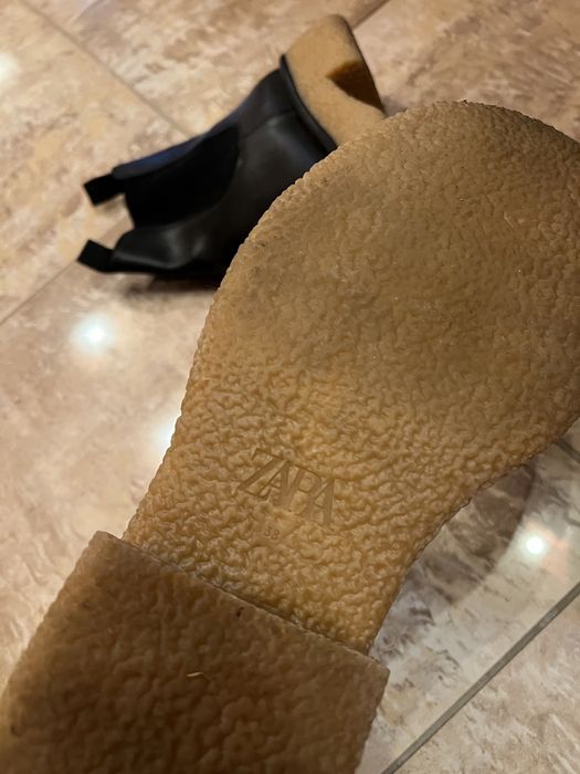 Черни боти Zara