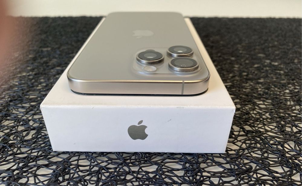iPhone 15 Pro Max Natural Titanium 256GB 85% baterie