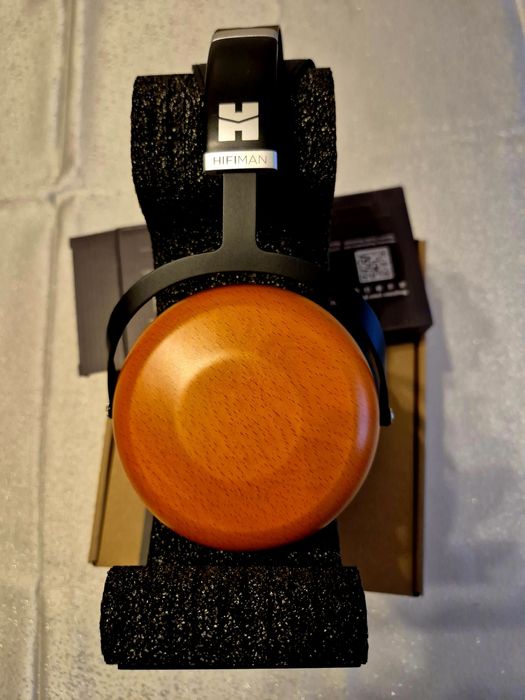 HIFIMAN Sundara Closed-back