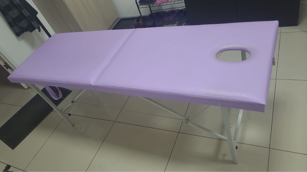 Раскладная массажная кушетка новая