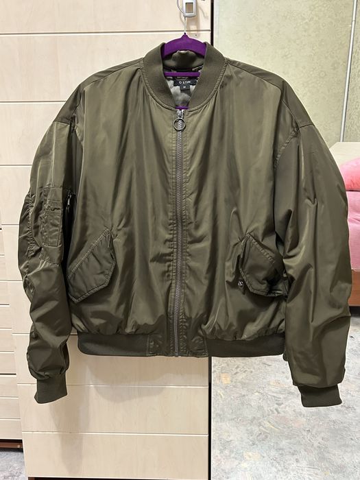 Женский  бомбер.