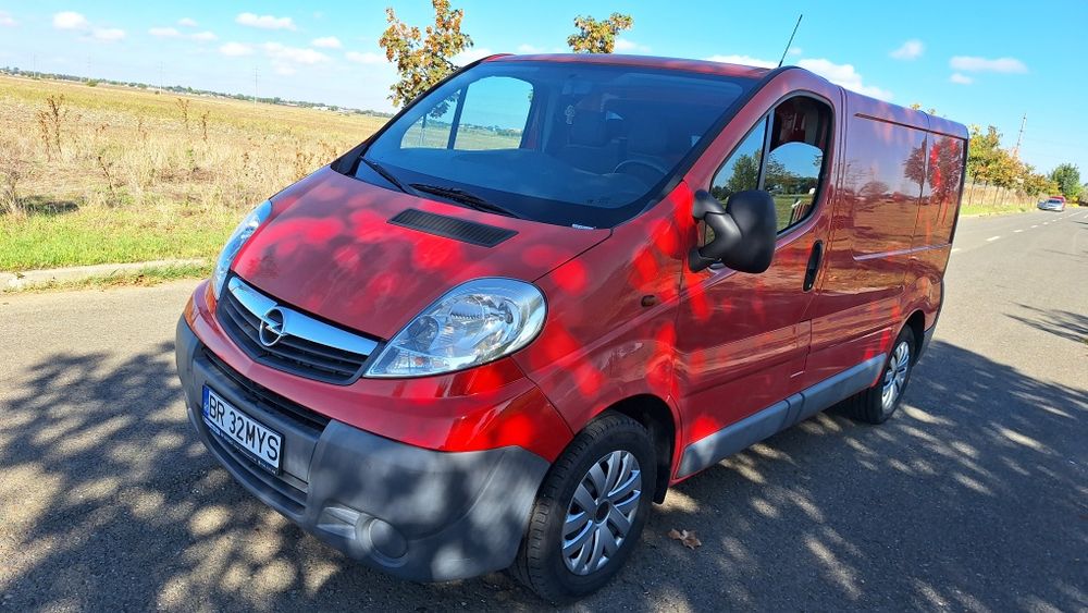 Opel vivaro 2012