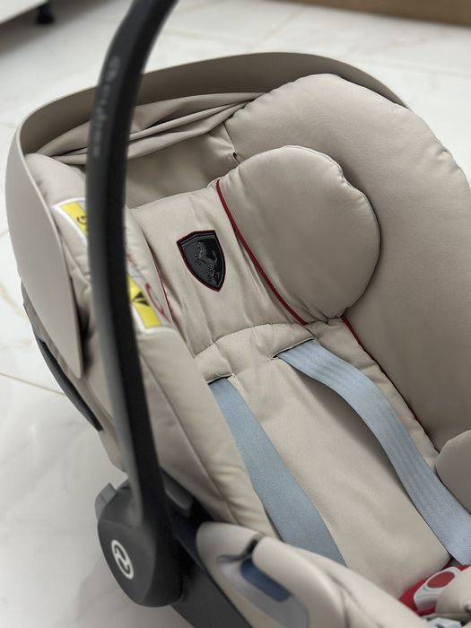Cybex Cloud Z i-Size Ferrari - детско столче за кола