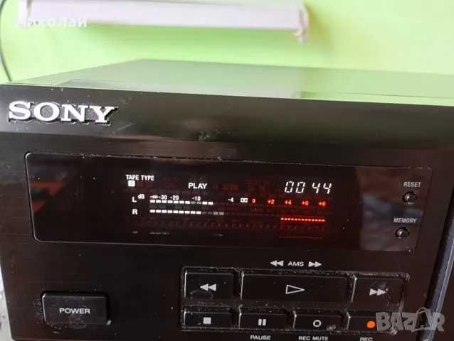 Продавам дек Sony