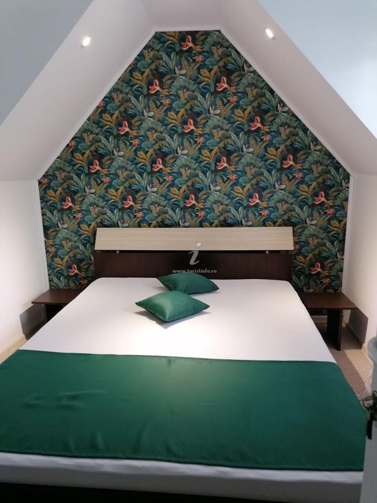 Casa de vacanta de vanzare - 23 August, Constanta | Afacere la cheie