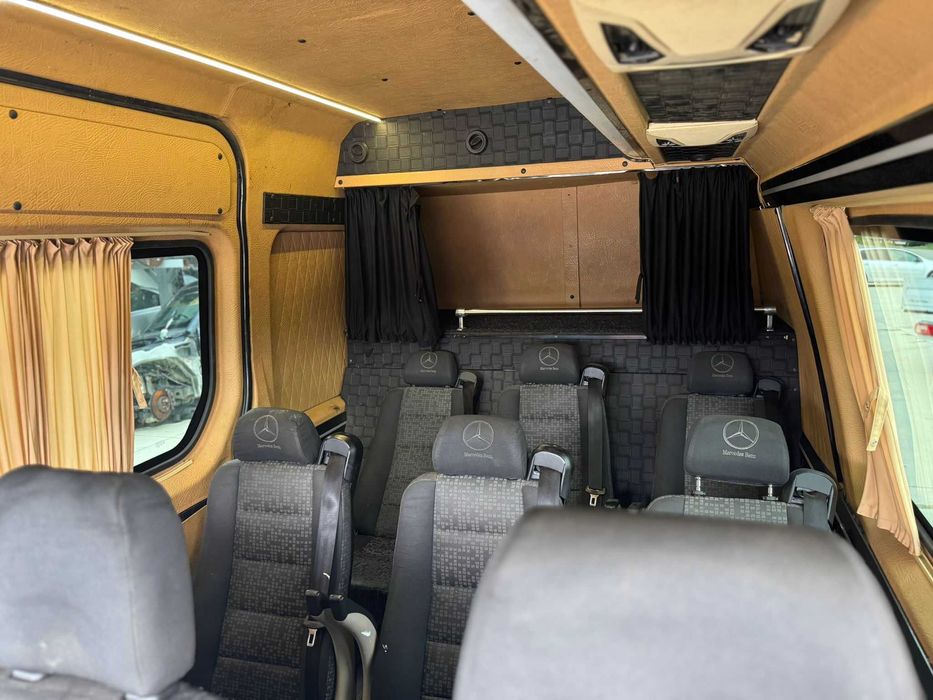 Mercedes Sprinter 2021 8+1 locuri,marfa 2,2 E6 avariat lovit avariate