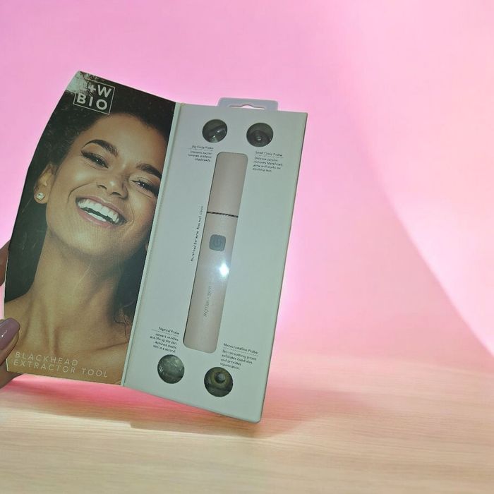 Вакум машинка за почистване на лице