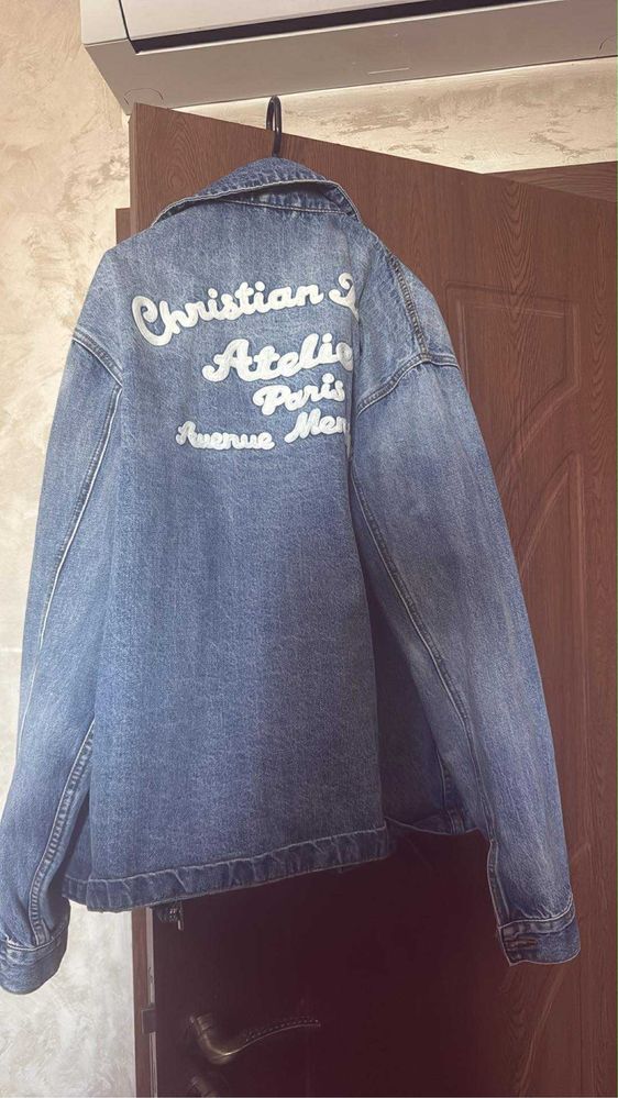 Christian Dior яке