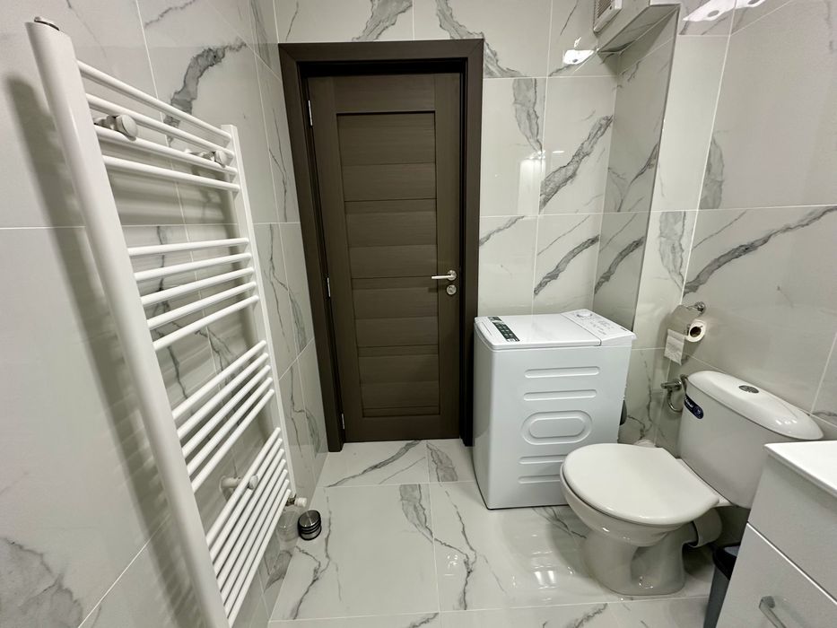 Apartament 2 camere, bloc nou zona Daliei + loc de parcare