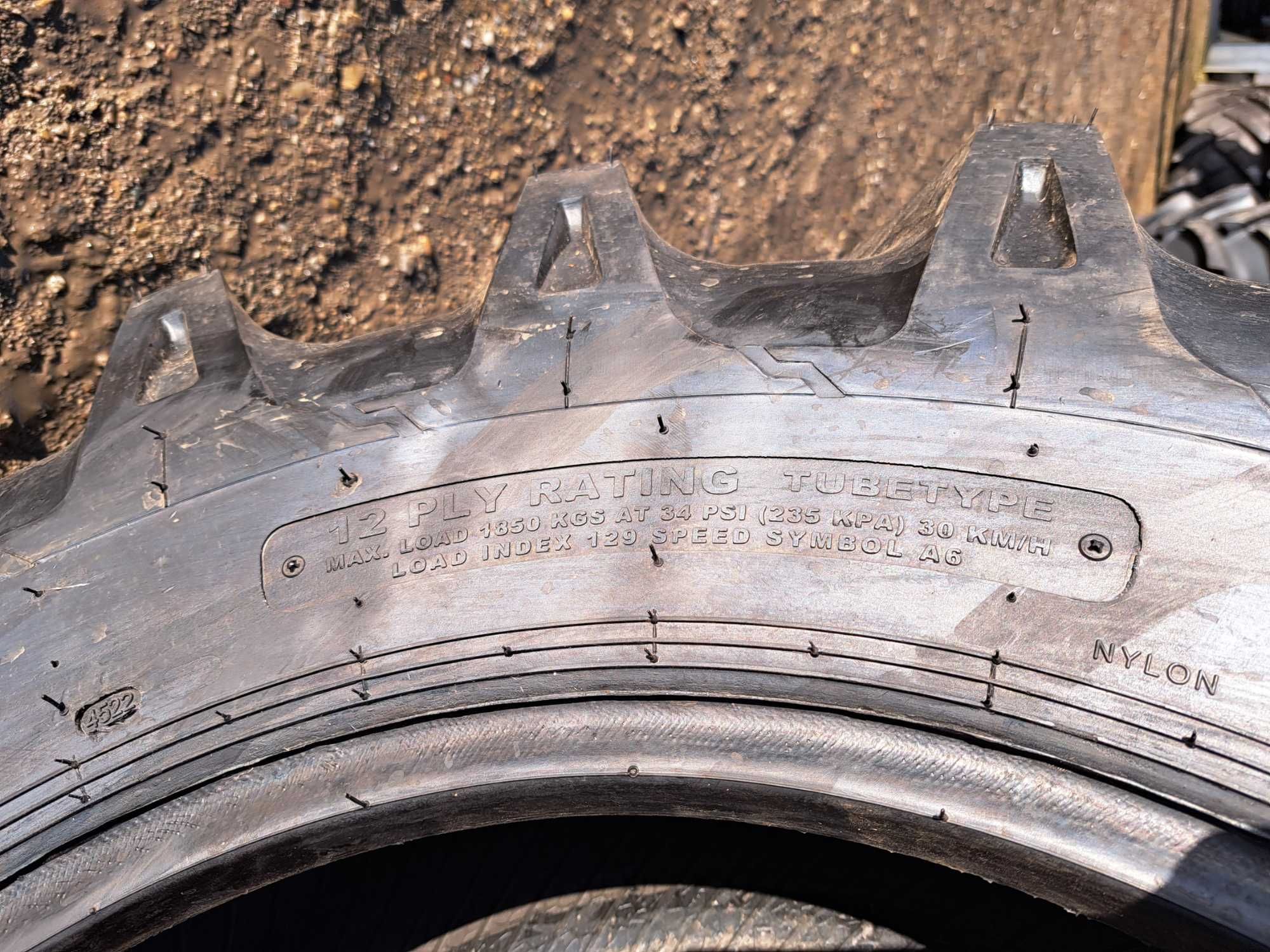 Cauciucuri noi 13.6-24 cu 12 pliuri marca OZKA pentru tractor fata