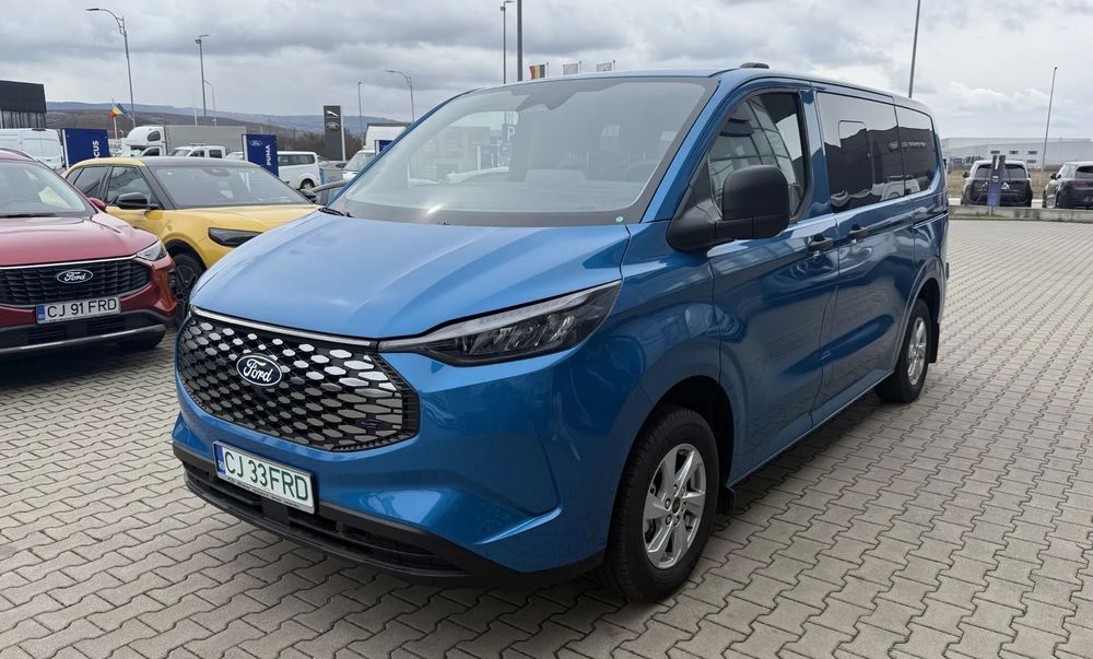 Ford Transit Custom Ford Transit Custom Kombi-M1 340S (L1H1) Trend Standard Range Electric