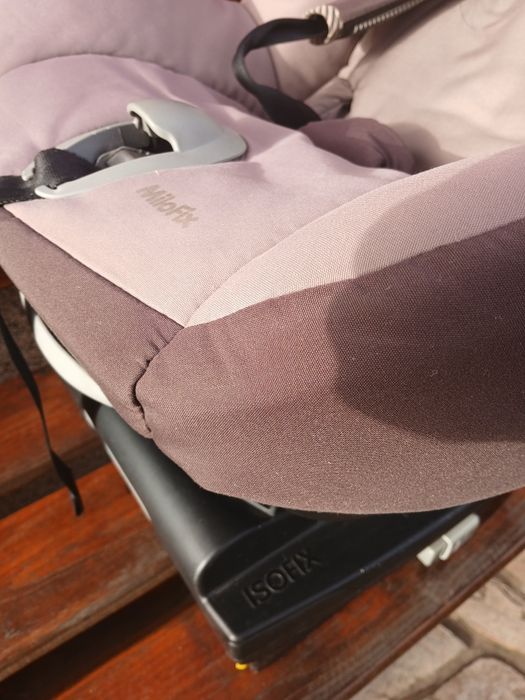 Детско столче Maxi cosi (Milofix)