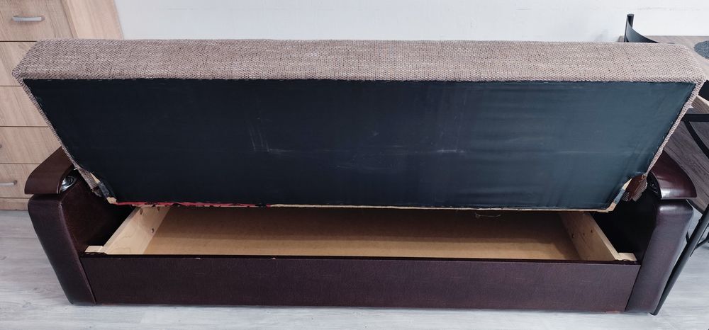 Vând canapea extensibila