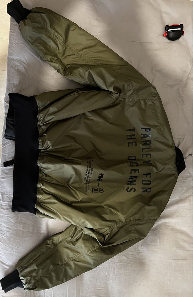 Adidas Parley bomber jacket (two faced), marime M