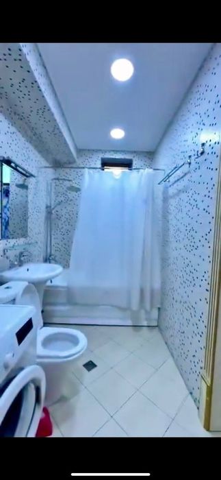 Yunusobod Bodomzor metro 10 daqiqa yulda bezmakler kvartira bor