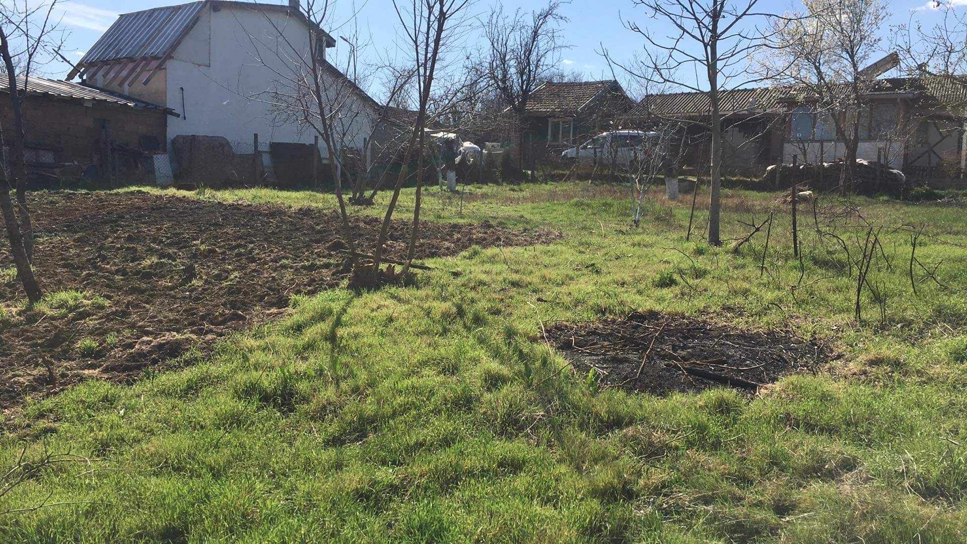 Парцел вилна зона село Езерово