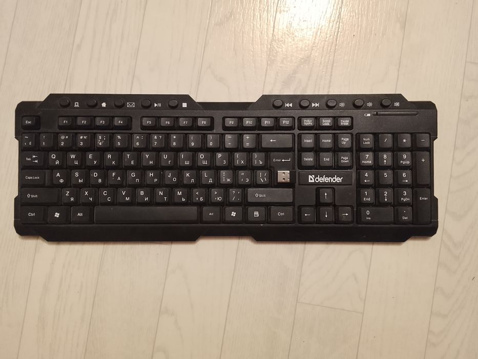 Продам беспроводную клавиатуру