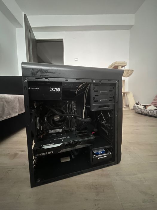 PC Gaming Ryzen 5 5600X / RTX 3060 12GB / 48GB RAM / 1TB M.2 + SSD
