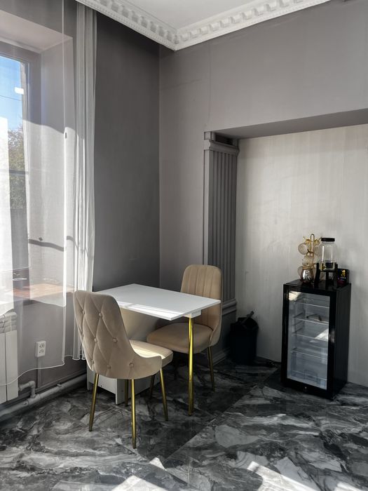 Сдам место маникюра