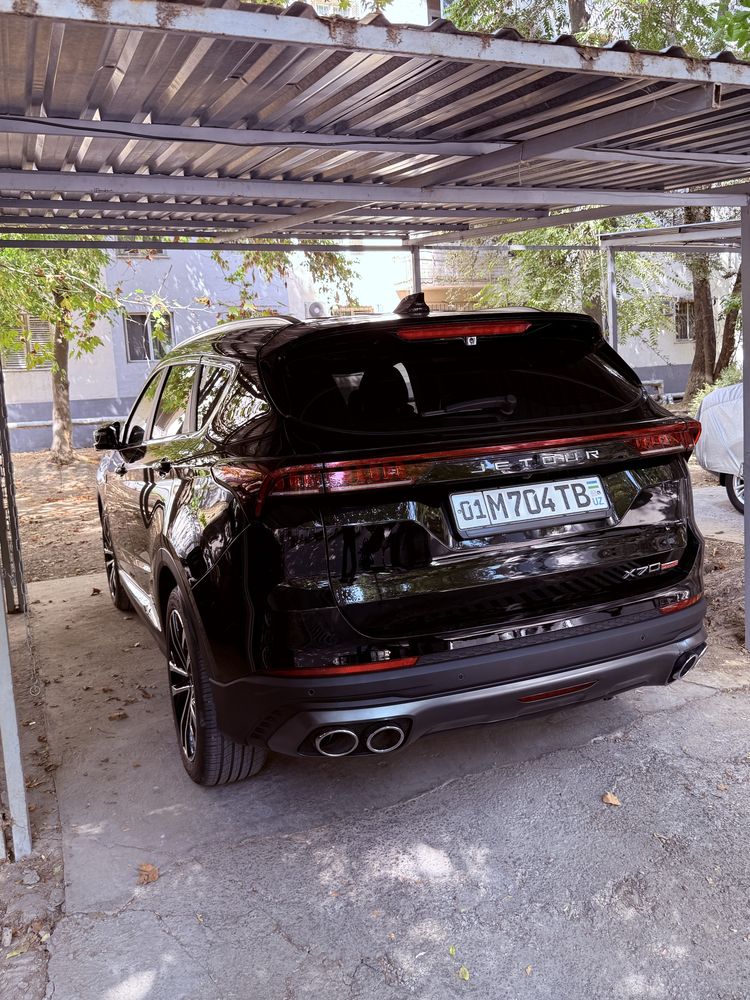 Автомобиль Jetour x70plus