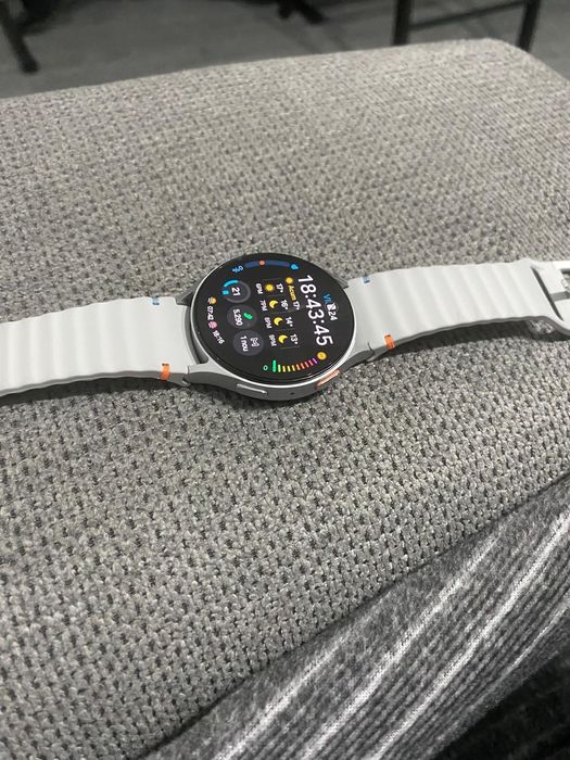 Vând Samsung Galaxy Watch 7
