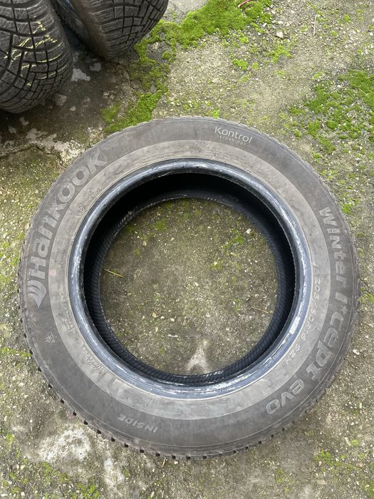 4 броя, зимни гуми Hankook 205/60/16