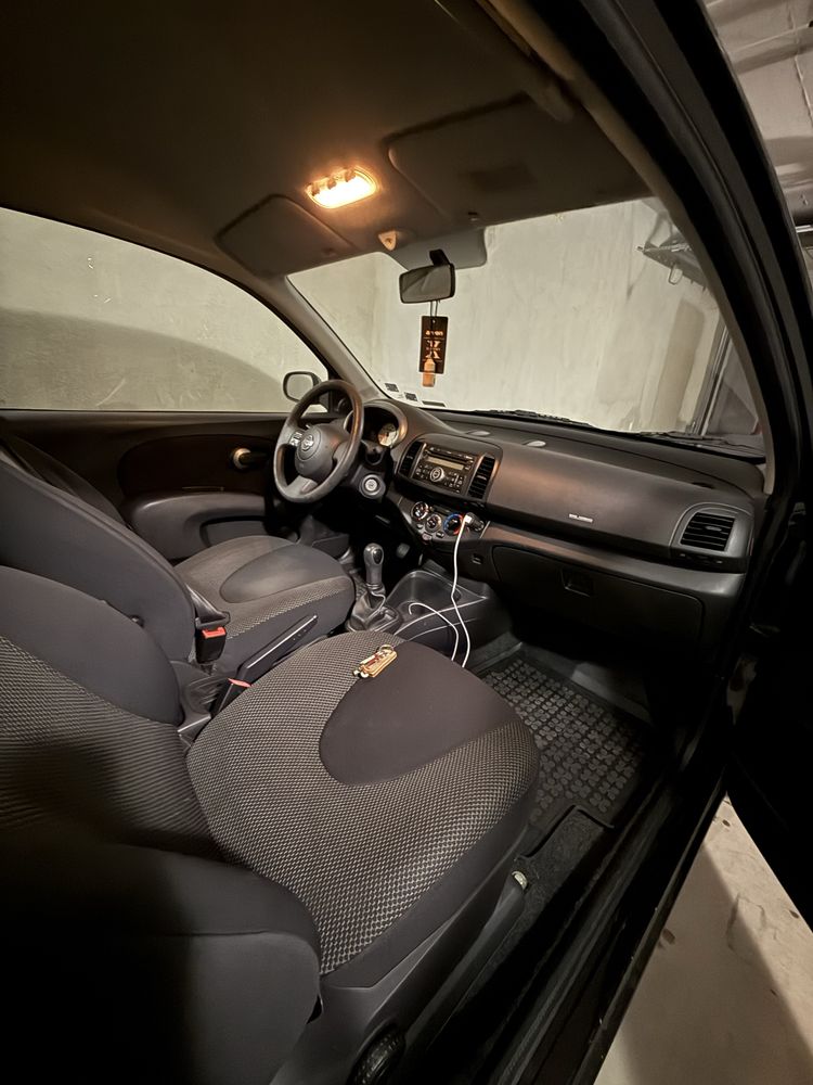 Nissan Mirca 2009 година, бензин, ръчка