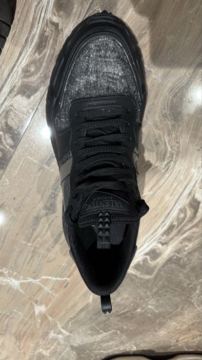 обувки Valentino Garavani..!