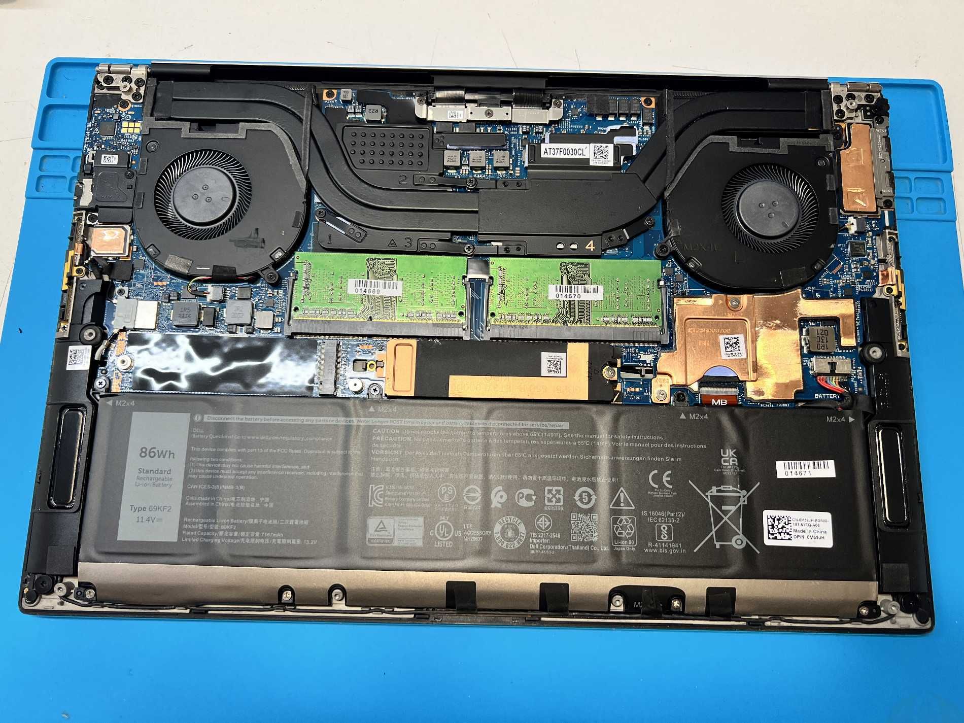 Dell XPS 15 9510 i7-11800H 16GB 510GB RTX 3050Ti/->Отлично състояние