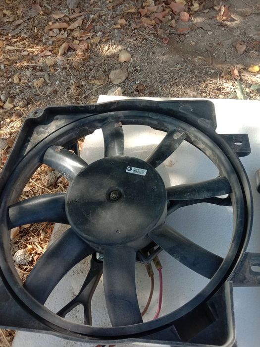 Продаются автозапчасти для Лада калина