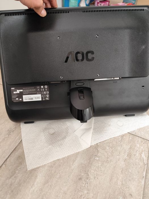 Monitor AOC E966Swn